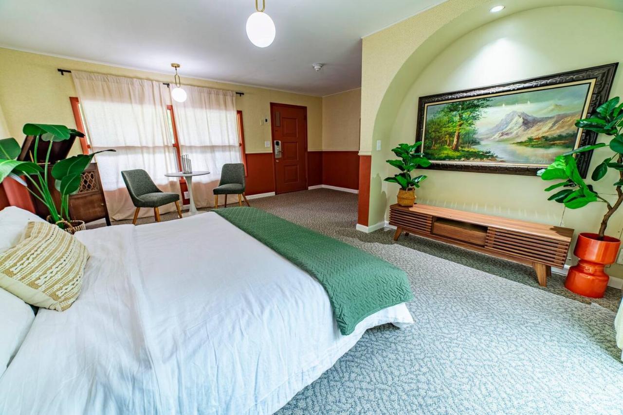 The Springs Motel New Ashford Dış mekan fotoğraf